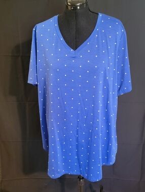 LulaRoe Women’s Blue V-Neck Polka Dot Top
